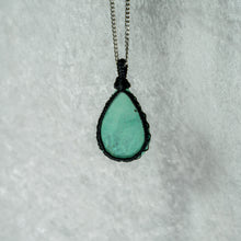 将图片加载到图库查看器，Pendentif Turquoise Himalayenne &amp; Macramé
