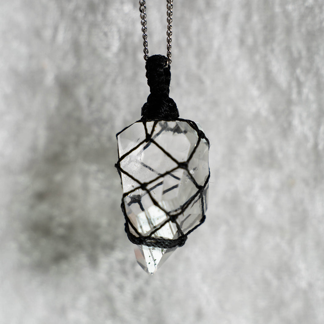 Pendentif Quartz Ganeswaran & Macramé