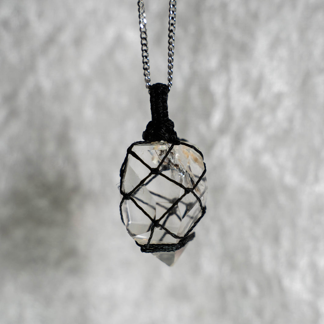 Pendentif Quartz Ganeswaran & Macramé